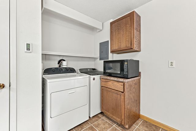 309 Colorado Circle, Ames, IA 50014