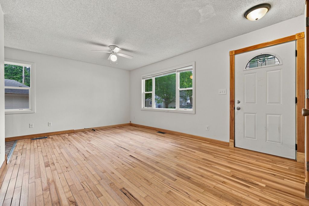 309 Colorado Circle, Ames, IA 50014