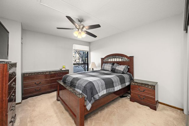 6650 Vernon Avenue S 116, Edina, MN 55436