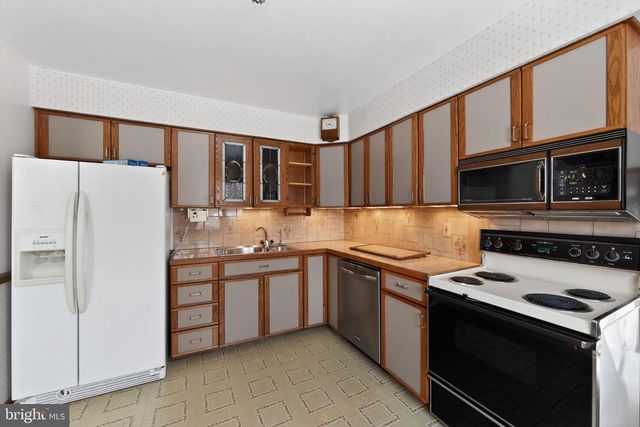 270 RIVERVIEW RD, King Of Prussia, PA 19406