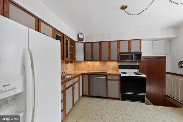 270 RIVERVIEW RD, King Of Prussia, PA 19406