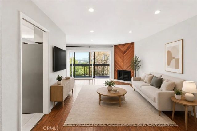 1822 Garvey 8, Alhambra, CA 91803