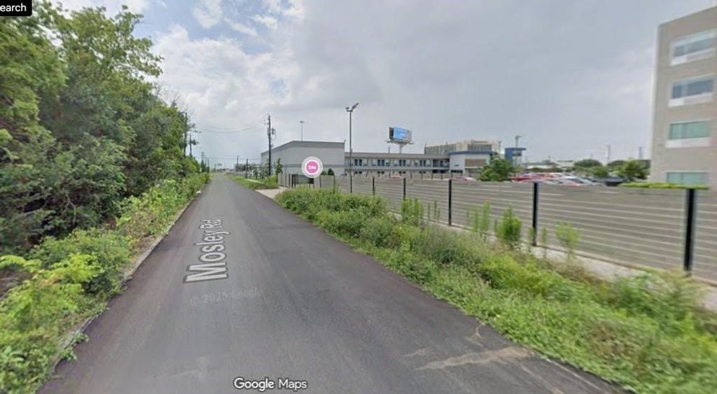 7743 Mosley Road Road, Houston, TX 77017