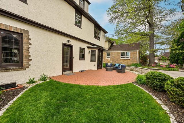 4709 N Cramer STREET, Whitefish Bay, WI 53211