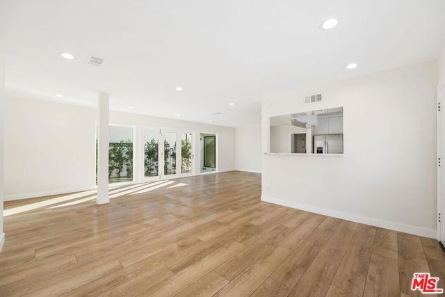 6266 Etiwanda Avenue, Tarzana, CA 91335