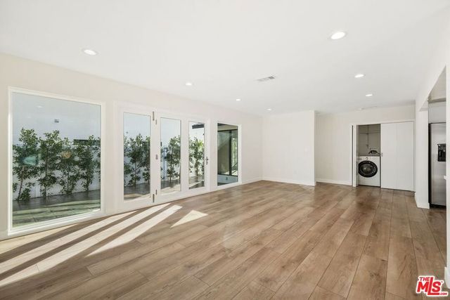 6266 Etiwanda Avenue, Tarzana, CA 91335