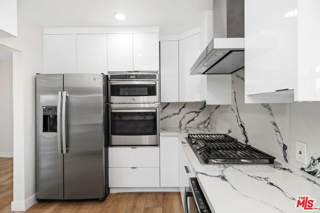 6266 Etiwanda Avenue, Tarzana, CA 91335