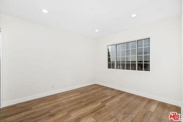 6266 Etiwanda Avenue, Tarzana, CA 91335