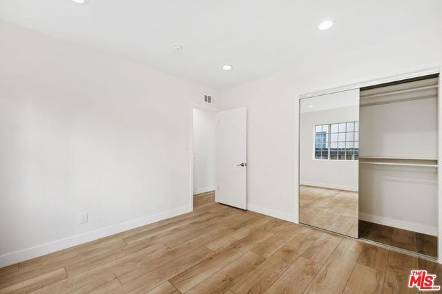 6266 Etiwanda Avenue, Tarzana, CA 91335