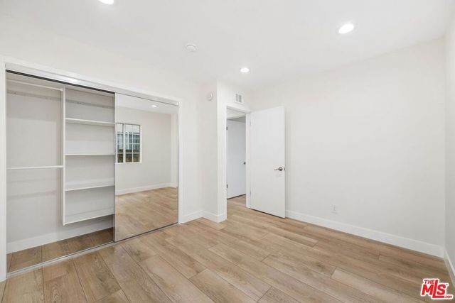 6266 Etiwanda Avenue, Tarzana, CA 91335