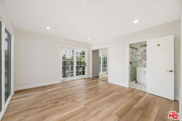 6266 Etiwanda Avenue, Tarzana, CA 91335