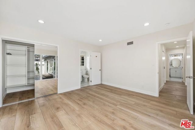 6266 Etiwanda Avenue, Tarzana, CA 91335