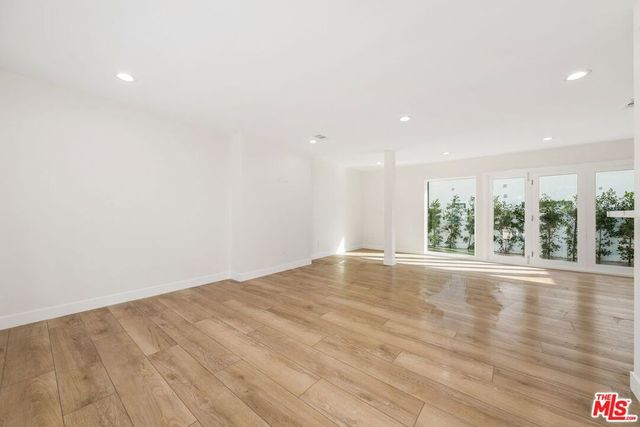 6266 Etiwanda Avenue, Tarzana, CA 91335