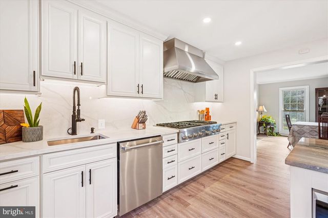 5709 FOGGY LN, Rockville, MD 20855