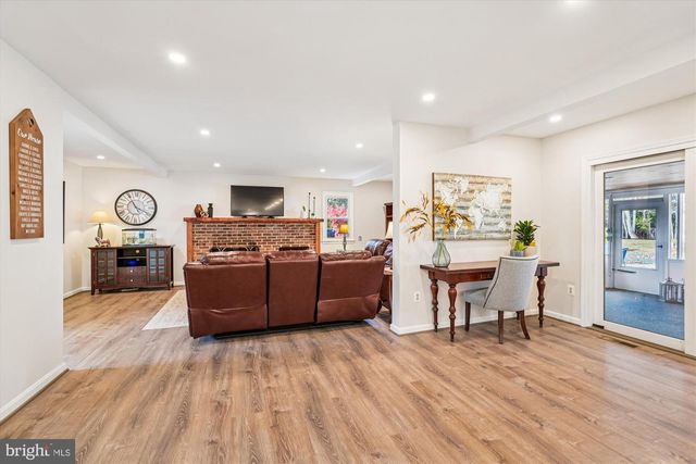 5709 FOGGY LN, Rockville, MD 20855