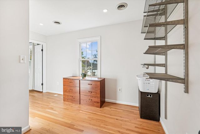 5709 FOGGY LN, Rockville, MD 20855