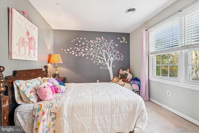 5709 FOGGY LN, Rockville, MD 20855