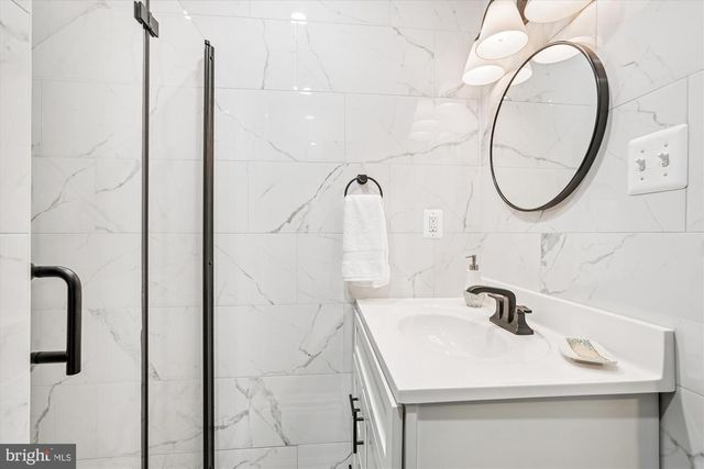 5709 FOGGY LN, Rockville, MD 20855