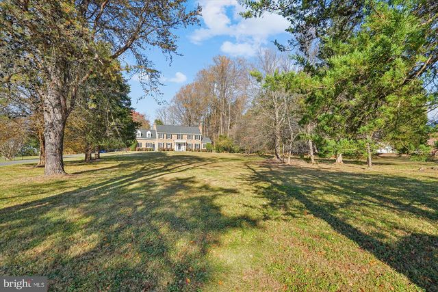 5709 FOGGY LN, Rockville, MD 20855