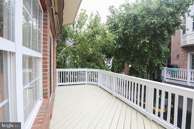 722 CAPITOL SQUARE PL SW, Washington, DC 20024
