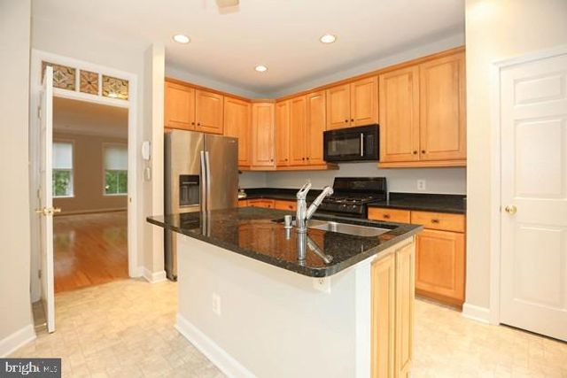 722 CAPITOL SQUARE PL SW, Washington, DC 20024