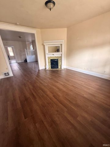 205 W Oregon St Unit 207, Evansville, IN 47710