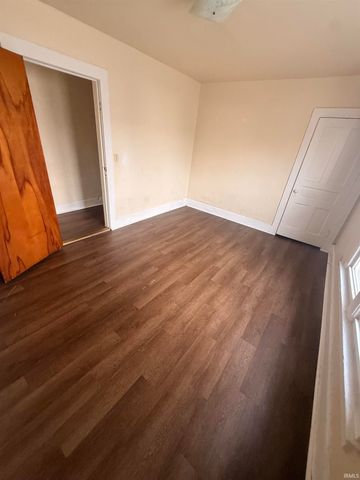 205 W Oregon St Unit 207, Evansville, IN 47710