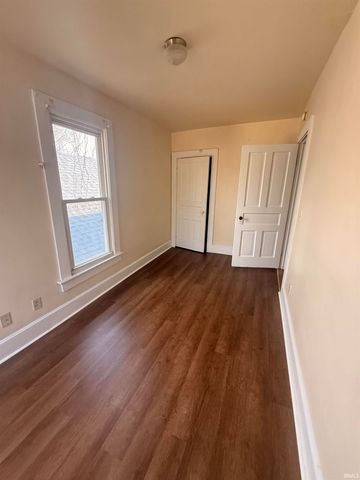 205 W Oregon St Unit 207, Evansville, IN 47710