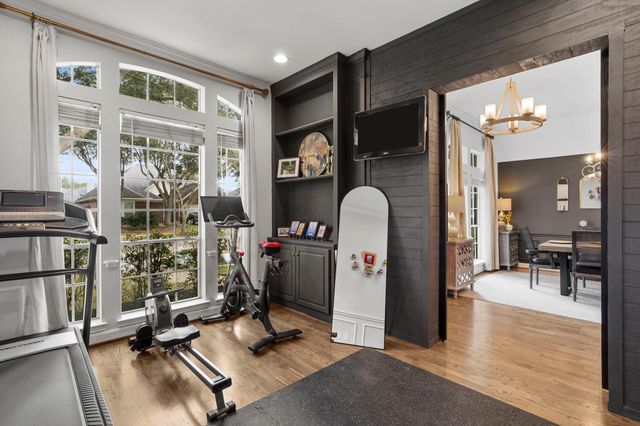 2718 Five Oaks Drive, Missouri City, TX 77459