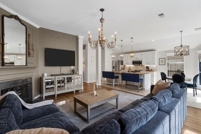 2718 Five Oaks Drive, Missouri City, TX 77459