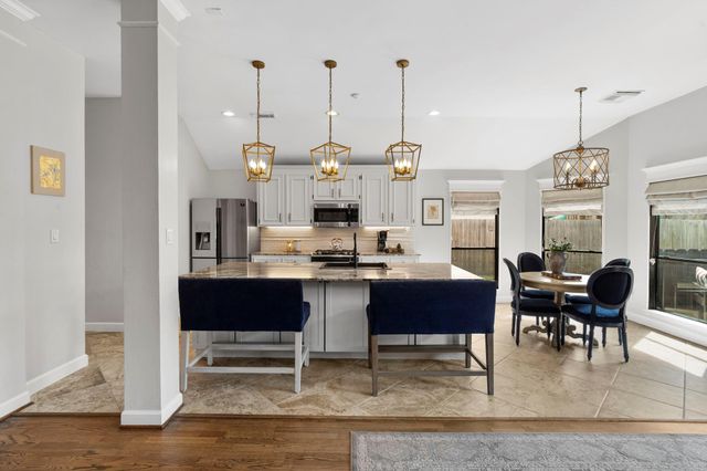 2718 Five Oaks Drive, Missouri City, TX 77459