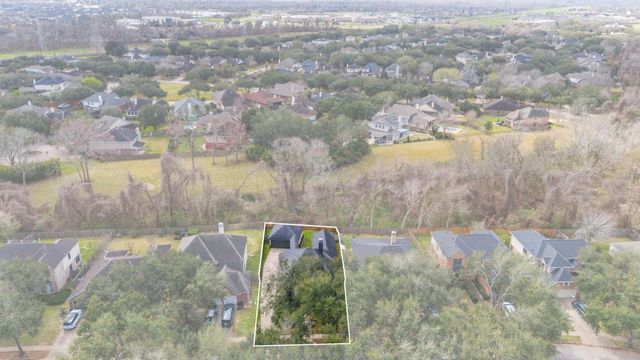 2718 Five Oaks Drive, Missouri City, TX 77459