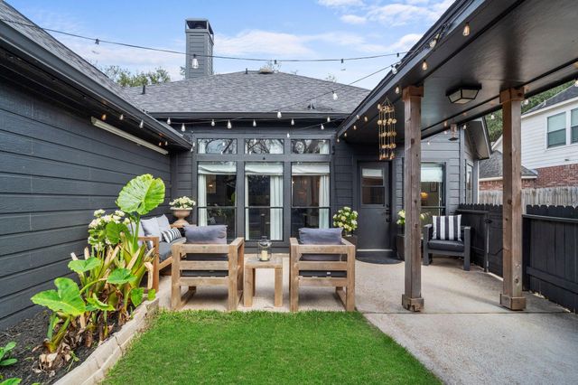 2718 Five Oaks Drive, Missouri City, TX 77459