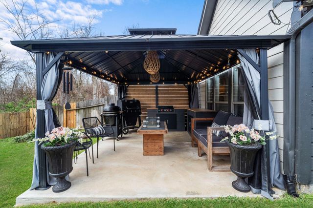 2718 Five Oaks Drive, Missouri City, TX 77459