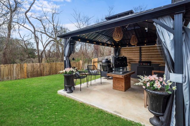 2718 Five Oaks Drive, Missouri City, TX 77459