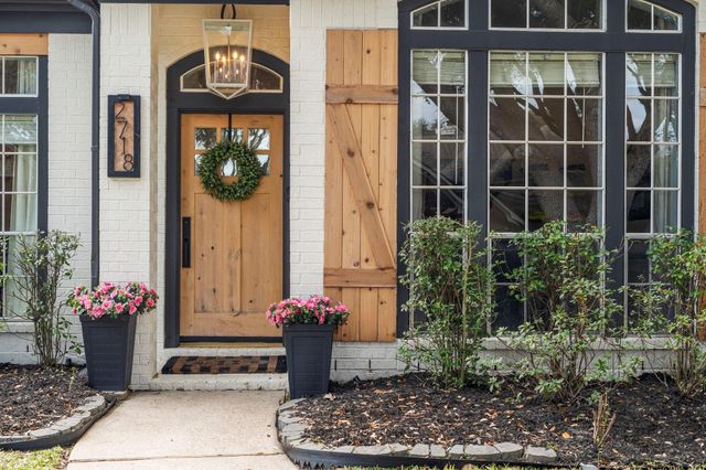 2718 Five Oaks Drive, Missouri City, TX 77459