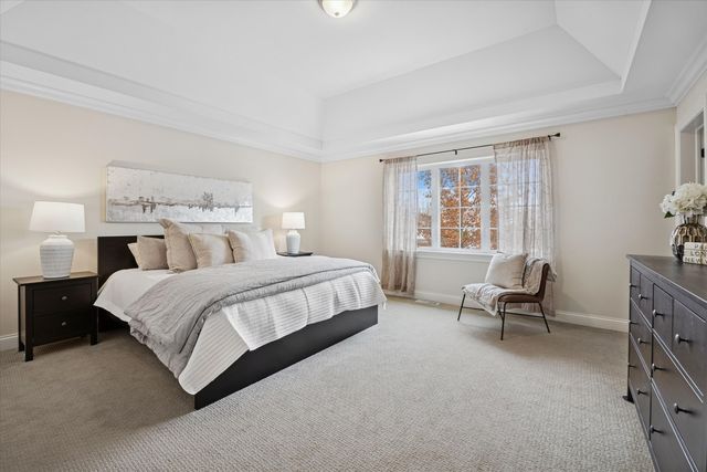 355 W FIRST Avenue, Elmhurst, IL 60126