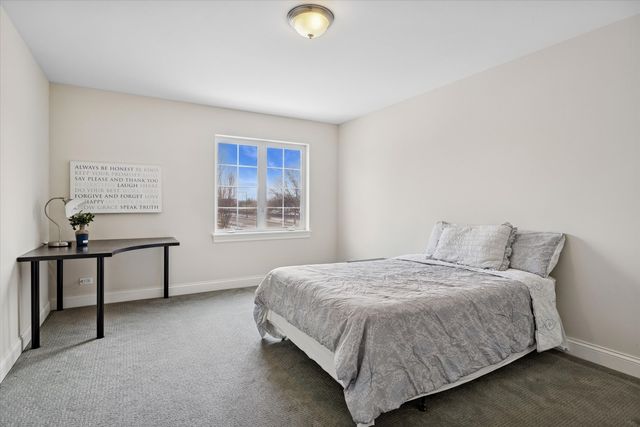 355 W FIRST Avenue, Elmhurst, IL 60126