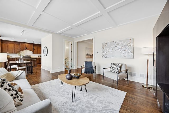 355 W FIRST Avenue, Elmhurst, IL 60126