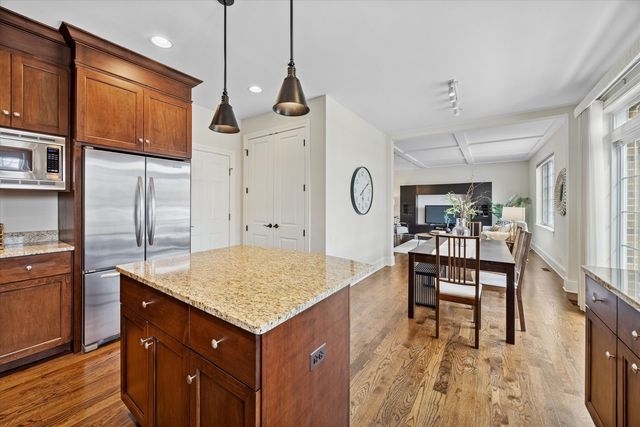 355 W FIRST Avenue, Elmhurst, IL 60126