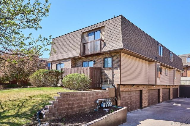 1379 S Idalia Street A, Aurora, CO 80017