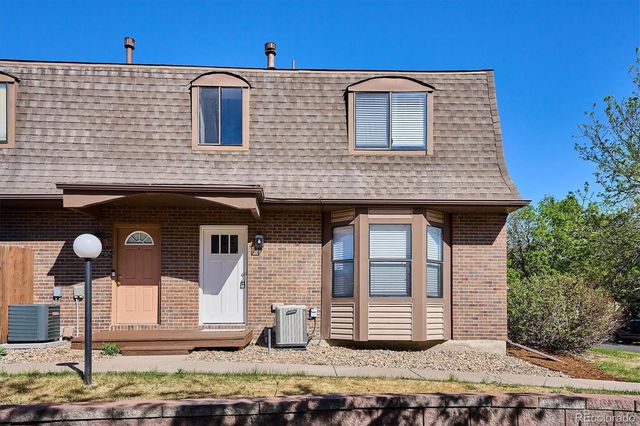 1379 S Idalia Street A, Aurora, CO 80017