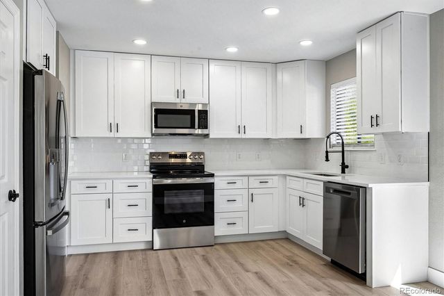 1379 S Idalia Street A, Aurora, CO 80017