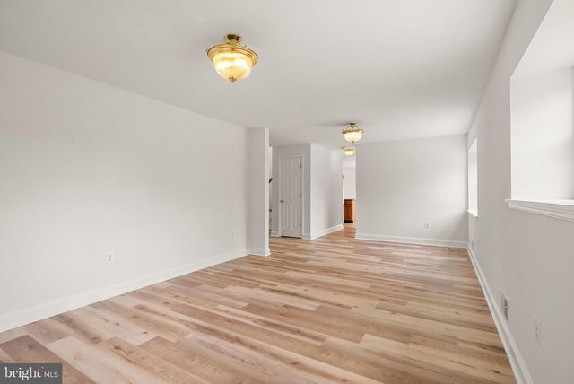42277 CHESTNUT HILL LN, Leesburg, VA 20176