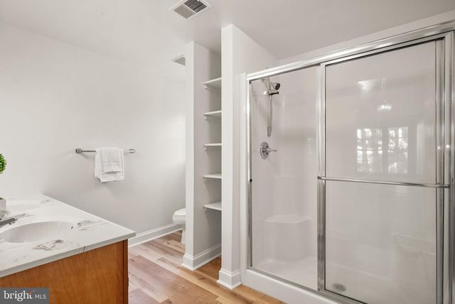 42277 CHESTNUT HILL LN, Leesburg, VA 20176