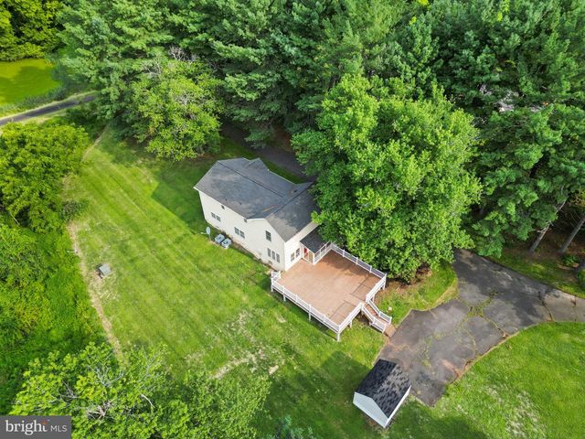 42277 CHESTNUT HILL LN, Leesburg, VA 20176