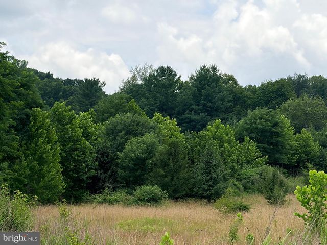 42277 CHESTNUT HILL LN, Leesburg, VA 20176