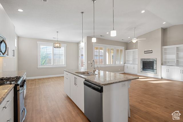 3859 RACHEL DR, Santa Clara, UT 84765