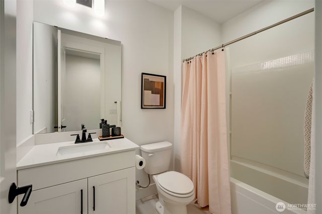 27015 235th Place SE, Maple Valley, WA 98038