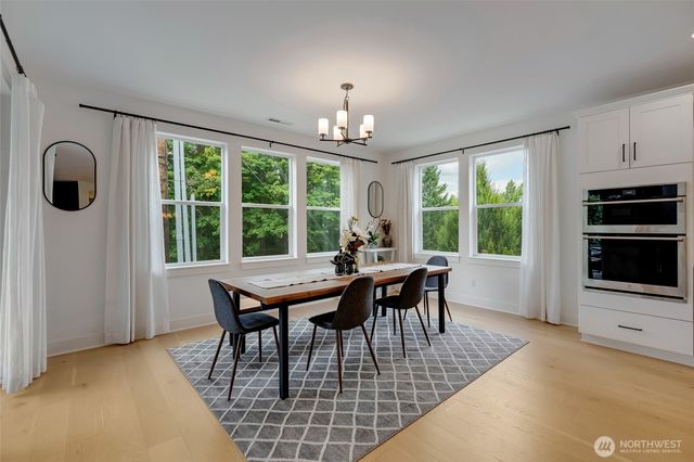 27015 235th Place SE, Maple Valley, WA 98038